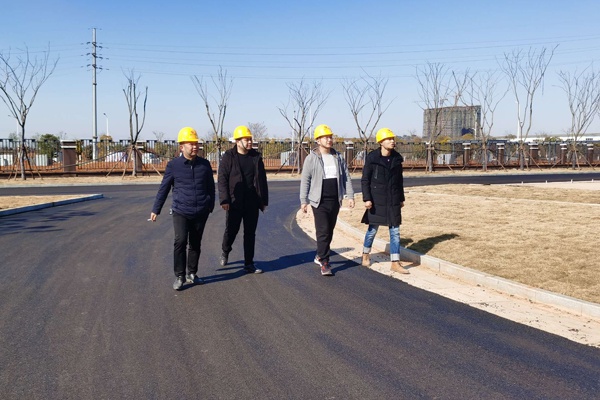 1609497008486523.jpg 南昌市政建設(shè)黨委副書(shū)記總經(jīng)理王海龍到進(jìn)賢縣基礎(chǔ)教育提升改造工程項(xiàng)目指導(dǎo)工作600400P3.jpg