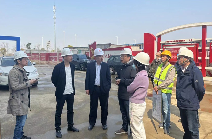 市政公用集團(tuán)劉順保到朱橋東路項目、昌東三路項目、秦坊安置房項目調(diào)研