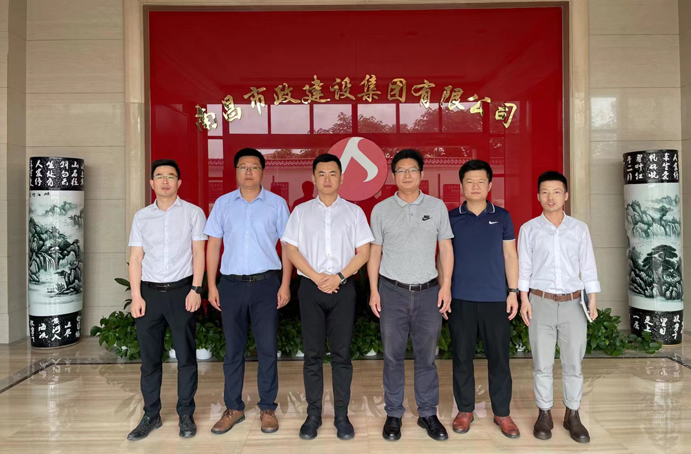 華東交通大學(xué)土木建筑學(xué)院副院長(zhǎng)張季來(lái)到我司交流座談 華東交通大學(xué)土木建筑學(xué)院副院長(zhǎng)張季來(lái)到我司交流座談